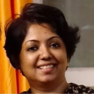 Head and shoulders photograph of Anju Mobin