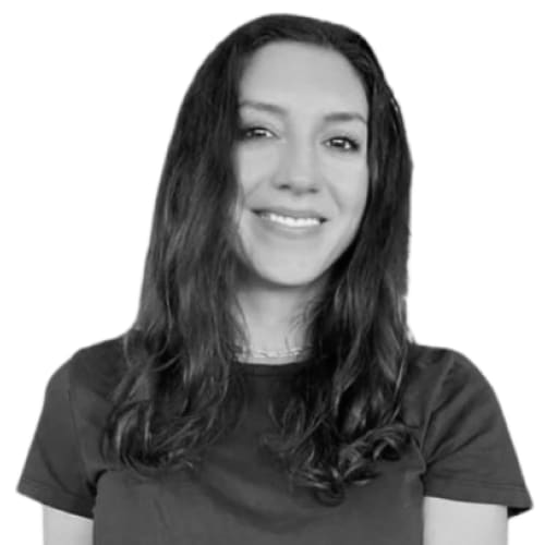 Antonia Greco - Writer for Defenderinsignts.com